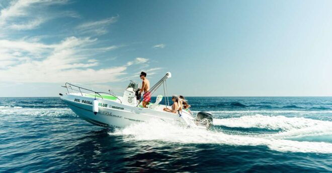 Castellammare Del Golfo: Private Boat Rental - Boat Features
