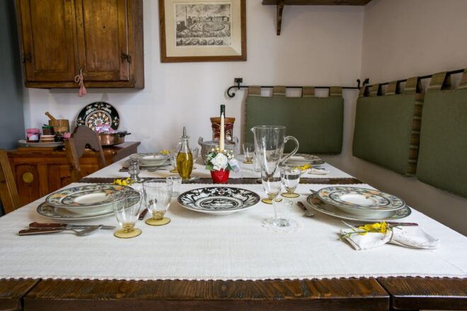 Castellina in Chianti: Dining Experience at a Locals Home - Meeting Your Host