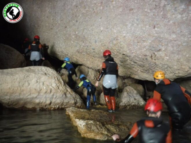 Castellote: Aquatic Trekking Along the Bordón River, - Detailed Activity Description