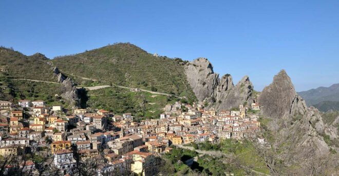 Castelmezzano: 2-Hour Beautiful Village in Italy Tour - Inclusions