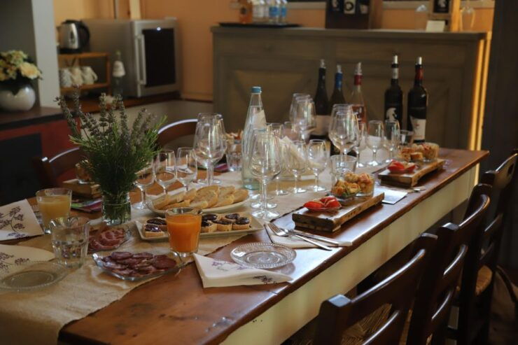 Castiglion Fiorentino: Buccelletti Wine Flight - Background