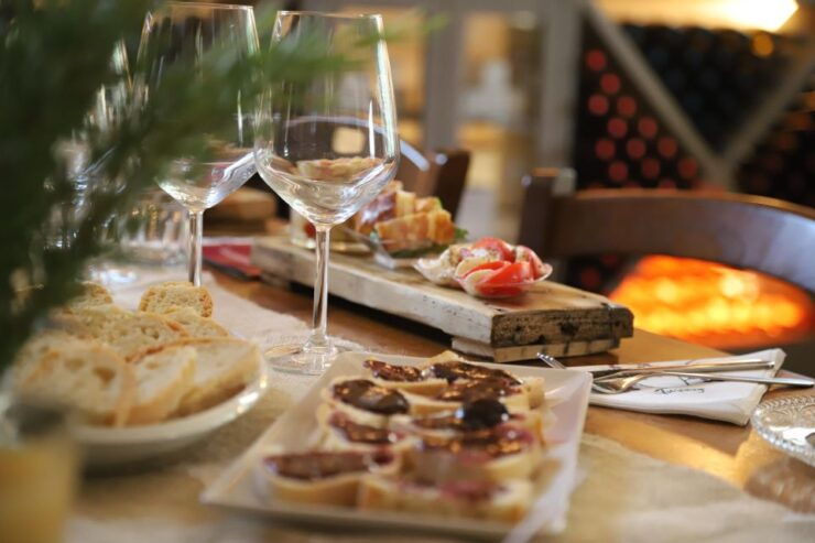 Castiglion Fiorentino: Wine Flight & Charcuterie Board - Experience Description