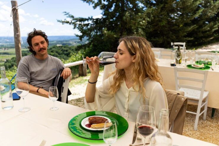 Castiglione in Teverina: Organic Wine Tour With Tasting - Exclusive Vineyard and Grove Walk