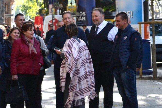 Castle District Walk With Legends - Meeting Point Details