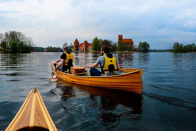 CASTLE ISLAND - Premium Guided Canoe Tour at Trakai Historical Park - Tour Location and Description