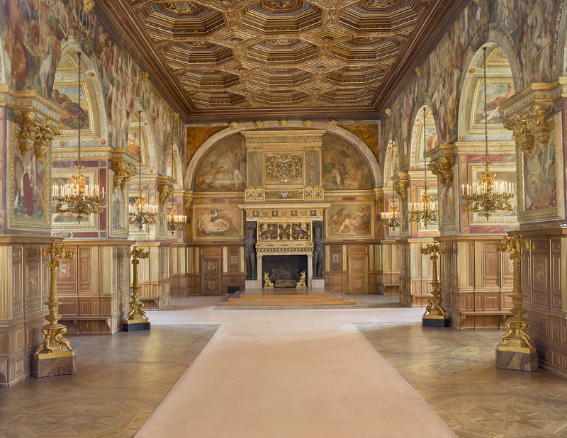 Castles of Fontainebleau and Vaux-le-Vicomte Day Trip from Paris - What the price includes, and what it does not