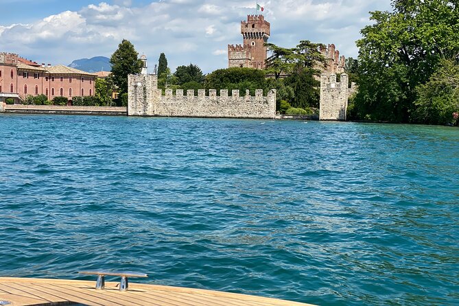 Castles of Lake Garda Speedboat Ride With Local Wine - Memorable Experiences and Wine Tasting Experience