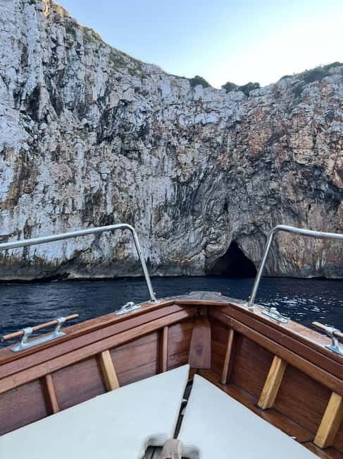 CASTRO-MALEPASSO: 3H CAVES BOAT TOUR WITH APERITIVE - Frequently Asked Questions