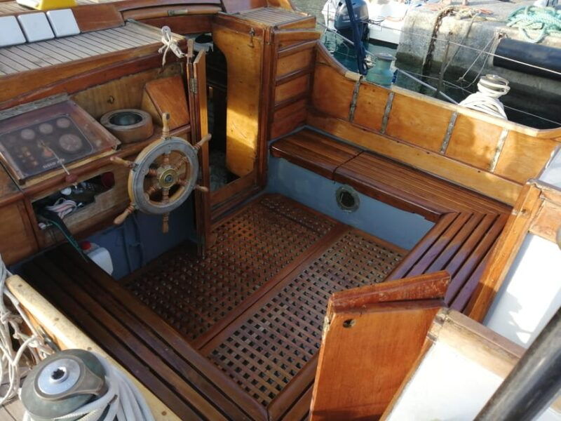 Castro marina (LE) Sailing boat trip on vintage Cassiopèe - Practical Details & Tips