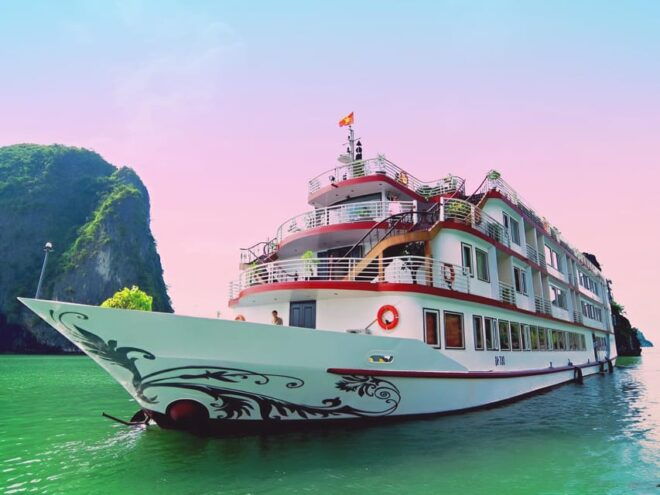 Cat Ba: Ha Long Bay 2D1N Cruise, Sung Sot Cave, Titop Island - Included Services