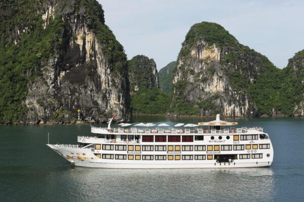 Cat Ba: Ha Long Bay 2D1N Cruise, Sung Sot Cave, Titop Island - Booking Information
