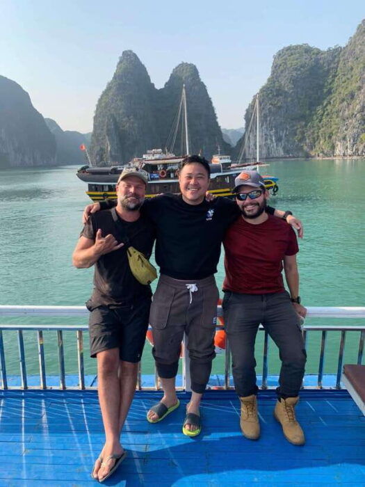 CAT BA ISLAND: FULL DAY SMALL GROUP BOAT TOUR LAN HA BAY - Exploring Lan Ha Bay and Ha Long Bay