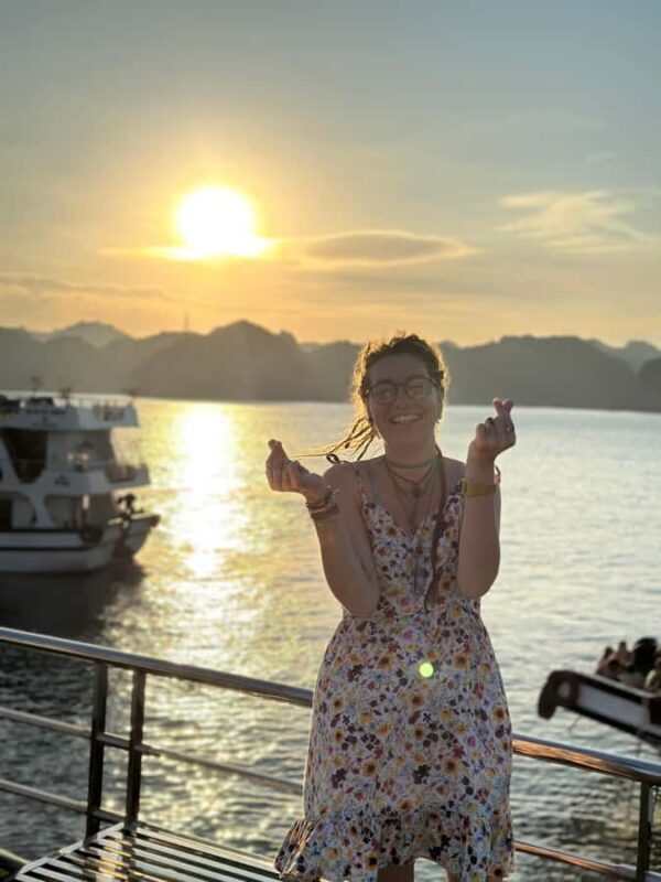 Cat Ba : Lan Ha Bay Boat Tour , Monkey Island and Sunset - An In-Depth Look at the Lan Ha Bay Boat Tour