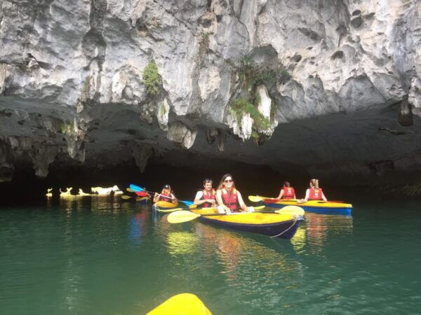 Cat Ba: Lan Ha Bay Cozy Cruise 2D ,Small Group, Bike, Kayak - Local Attractions