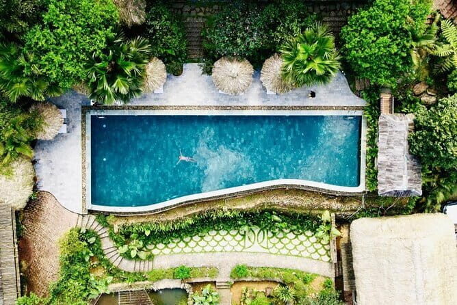 Cat Ba: Lan Ha Bay & Ha Long Bay Boat Trip, biking, kayakin,lunch - Kayaking & Cave Exploring: Bright and Dark Caves