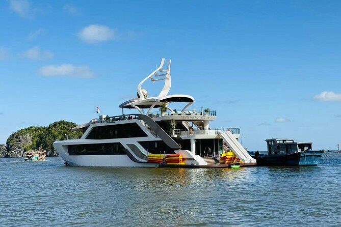 Cat Ba: Modern & Luxury 5* Serenity Cruise Discover Lan Ha Bay - Introduction