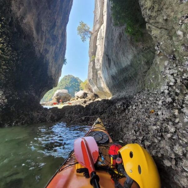 Cat Ba_Kayaking Exploring Lan Ha Bay and Ba Trai Dao - Environmental Responsibility