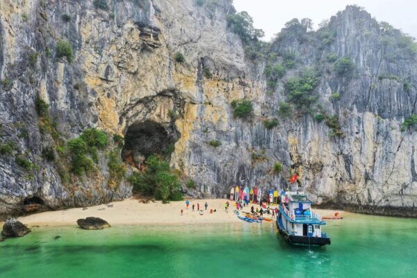 Cat Ba_Sup/Trekking Conquering Cat Ba Forest and Lan Ha Bay - What to Expect on the Tour