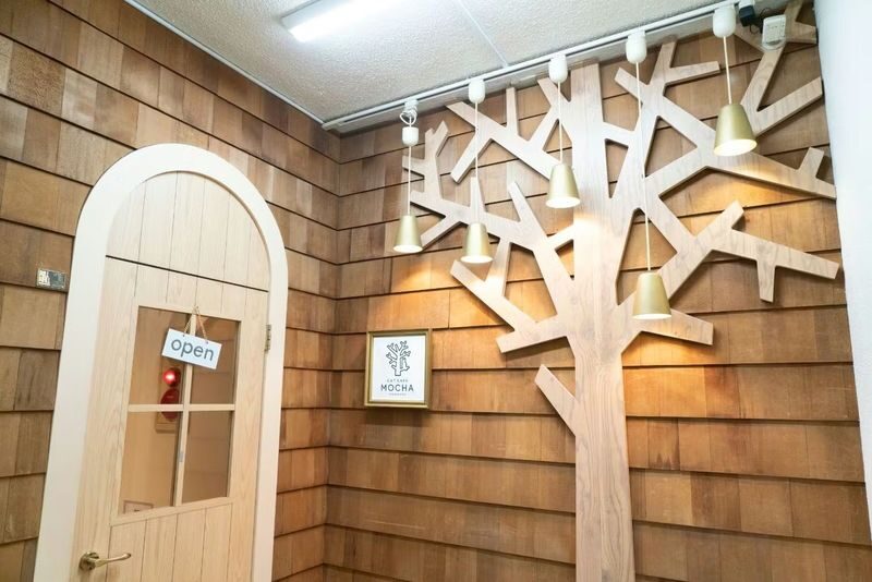 Cat Cafe MOCHA (Ikebukuro Main Store) - Manga, drinks, work, and quiet time
