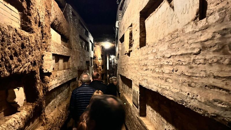 Catacombs and Capuchin Crypt Tour in Rome - From Piazza d’Aracoeli to the catacombs