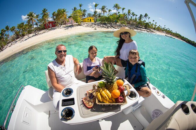 Catalina Island Catamaran Tour from Punta Cana - An In-Depth Look at the Catalina Island Catamaran Tour