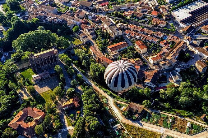 Catalonia Hot Air Balloon Ride and Breakfast Over the Volcanoes of La Garrotxa - Cancellation Policy