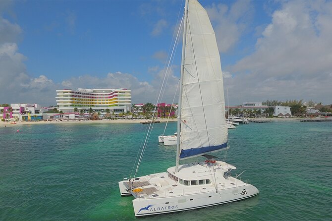 Catamaran Albatros Platinum & Beach Club & Open Bar & Isla Mujeres - Inclusions and Exclusions