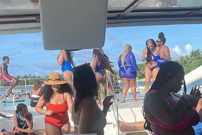 Catamaran and Snorkeling Party with Drink Included in Punta Cana - FAQs About the Punta Cana Catamaran Party