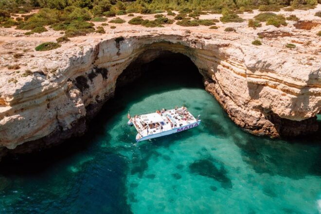 Catamaran Cruise: Caves and Coastline to Benagil - Overall Information