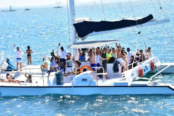Catamaran Cruise to Isla Mujeres & Buffet Lunch - Dock Fee