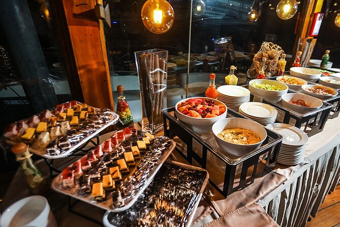 Catamaran Dinner Cruise Dubai Marina With Private Transfers - Private Transfers and Transportation