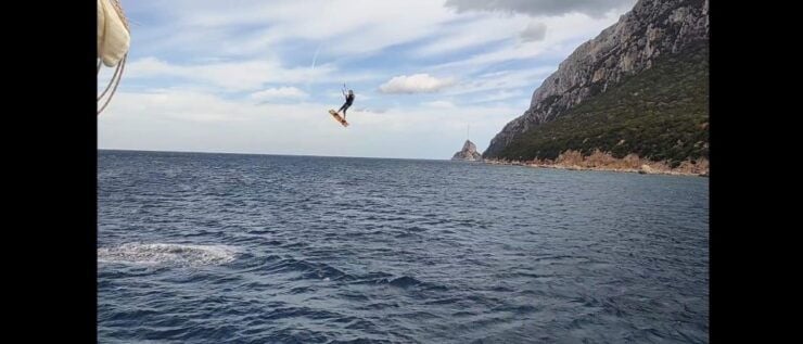 Catamaran Foile & Kyte Surf Amazing - Good To Know