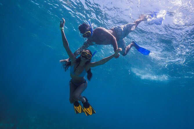 Catamaran for couples an open bar to Isla Mujeres From Cancun - Who Is This Tour Best For?