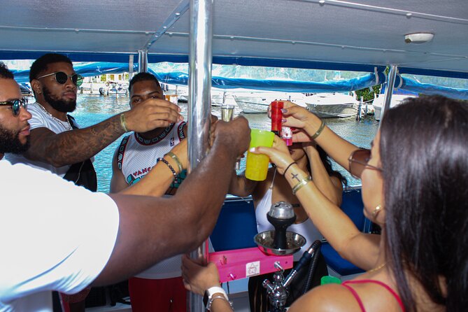 Catamaran Party Boat Cancun - Reviews and Information