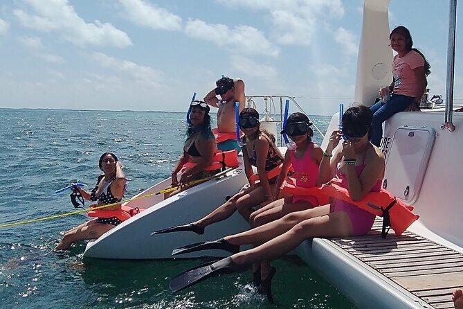 Catamaran Plus Tour to Isla Mujeres with National Open Bar from Cancun - FAQ