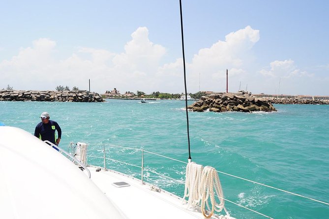 Catamaran Sail and Snorkeling Tour With Open Bar in Puerto Morelos - Common Questions