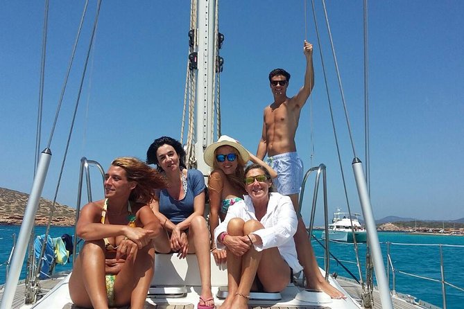 Catamaran Sailing & Snorkeling Experience Isla Mujeres From Playa Del Carmen - Tips for a Memorable Experience