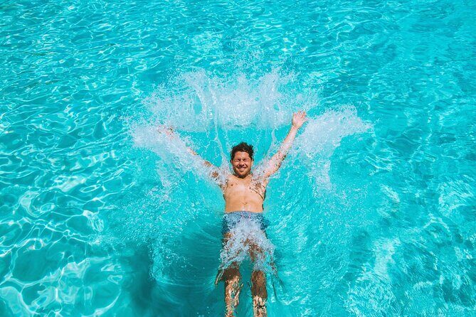 Catamaran Sailing through Caribbean Sea to Isla mujeres - FAQ