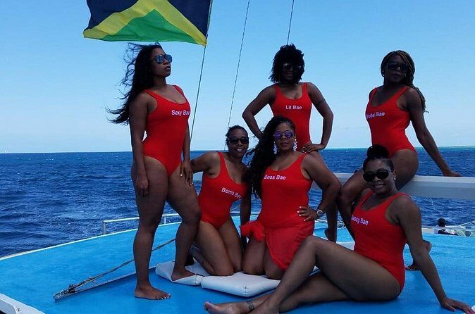 Catamaran, snorkeling & Dunn's River Falls - Practicalities & Tips