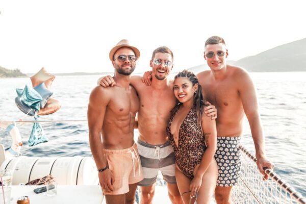 Catamaran Sunset Cruise Dia Island - Premium Menu & Drinks - Directions