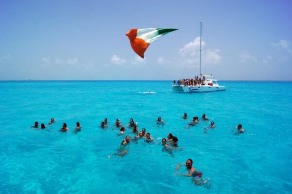 Catamaran to Isla Mujeres Tour - Buffet Lunch