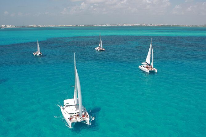 Catamaran to Mujeres Island with Open Bar on Board from Cancun - Who Will Love This Tour