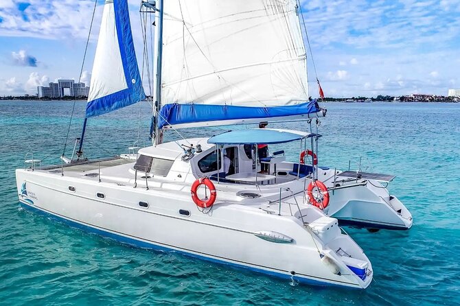 Catamaran Tour to Isla Mujeres From Cancún With Bar and Lunch - Booking and Reservation