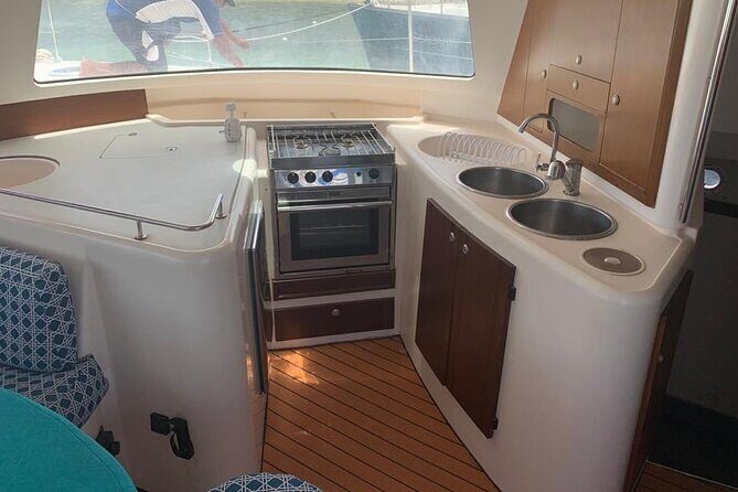 Catamaran Tour to Isla Mujeres Snorkeling with Buffet and Open Bar - FAQs