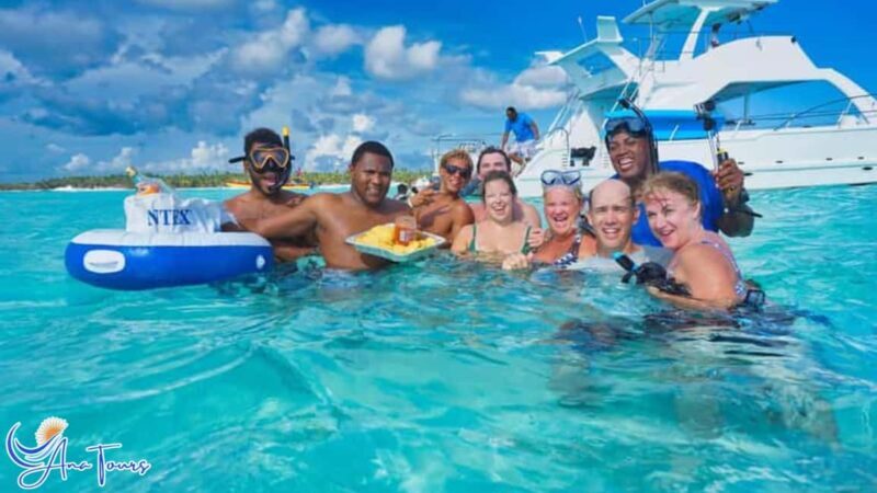 Catamaran Tour to Saona Island with Tropical Buffet Lunch - Who Is This Tour Best For?