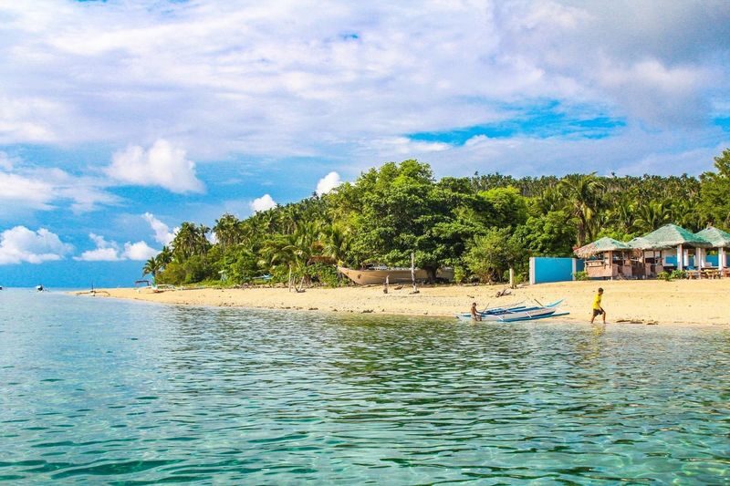 Catanauan and Maniwaya Island Tour - Lunch, sunflower fields, and the return ride