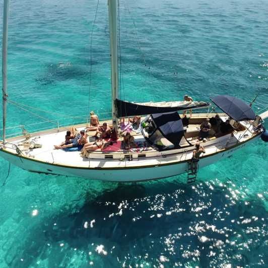 Catania: Boat Trip With Aperitif, Prosecco and Snorkeling - Itinerary and Activities