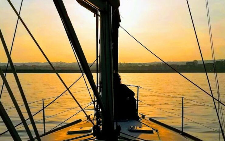 Catania: Guided Sunset Sailing Trip With Snacks & Prosecco - Experience Highlights