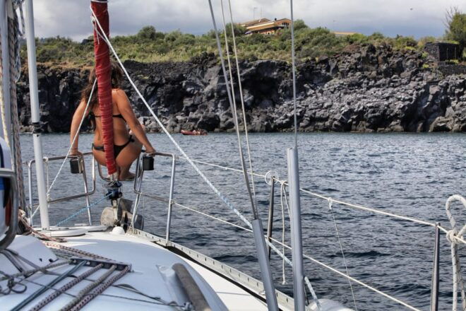 Catania: Half-Day Boat Trip to Acitrezza - Recommended Items to Bring