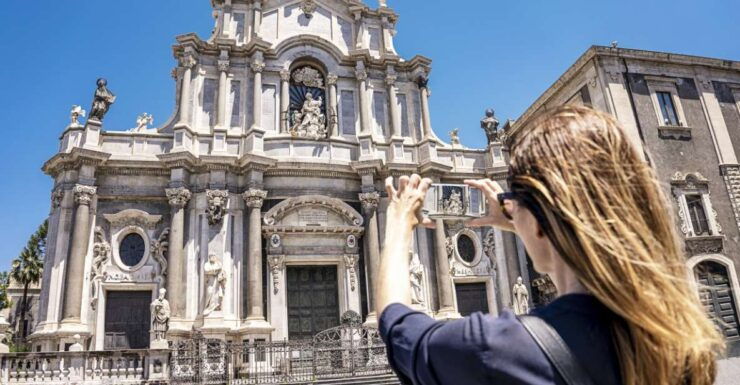 Catania: Private City Highlights Walking Tour - Experience Highlights